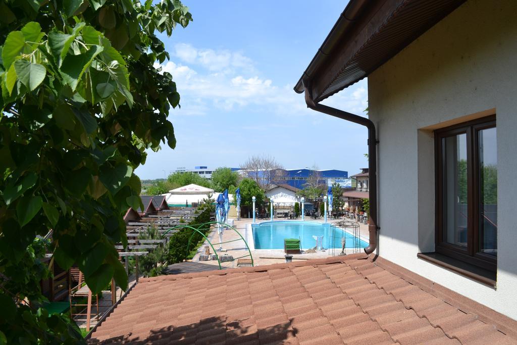 Hotel Doi Taurasi Afumati Ngoại thất bức ảnh