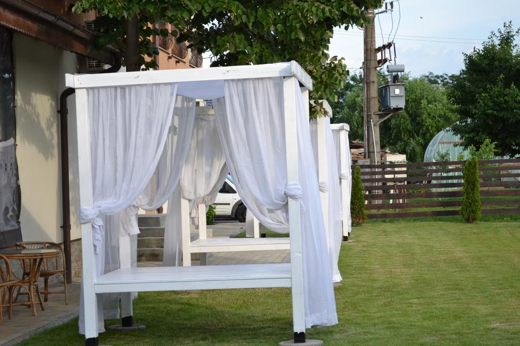 Hotel Doi Taurasi Afumati Ngoại thất bức ảnh